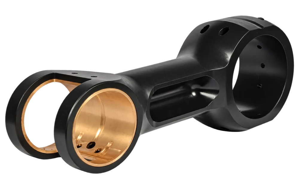 Connecting rod with bushing